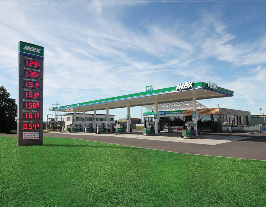 AVEX-Tankstelle1
